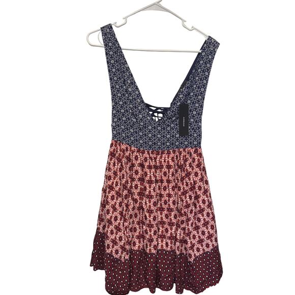 NWT Lulus La Vie en Roses Navy Blue & Red Floral Mini Dress Size S - Picture 1 of 14